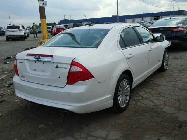 3FADP0L31AR228695 - 2010 FORD FUSION HYB WHITE photo 4