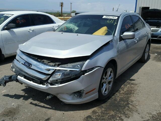 3FAHP0HA7CR219401 - 2012 FORD FUSION SE SILVER photo 2