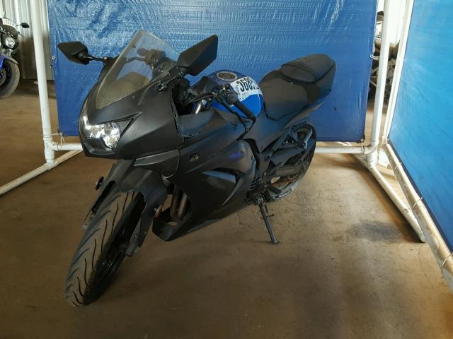 JKAEXMJ199DA29581 - 2009 KAWASAKI EX250 J BLUE photo 2