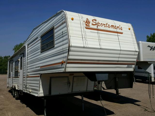 1219CBF1985356444 - 1986 SPOR 5TH WHEEL CREAM photo 1