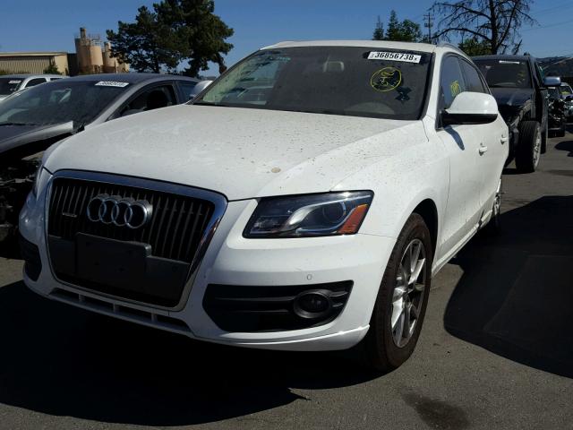 WA1LFAFP5CA073850 - 2012 AUDI Q5 WHITE photo 2