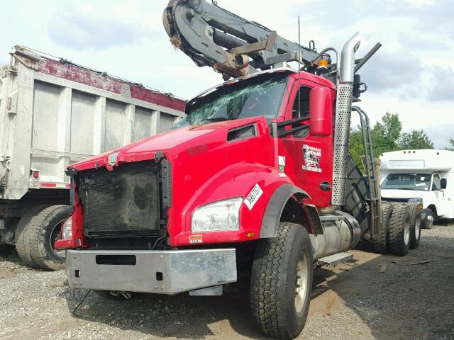 1NKZLP0XXFJ440118 - 2015 KENWORTH CONSTRUCTI RED photo 2