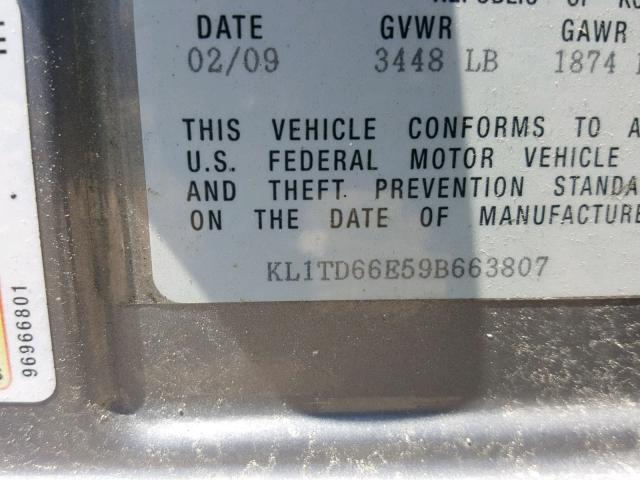 KL1TD66E59B663807 - 2009 CHEVROLET AVEO LS GRAY photo 10