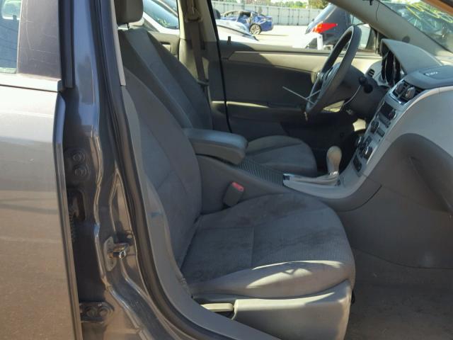 1G1ZH57B384233131 - 2008 CHEVROLET MALIBU 1LT ნაცრისფერი ფოტო 5