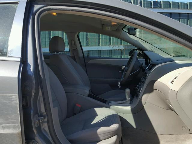 1G1ZG57B194224576 - 2009 CHEVROLET MALIBU LS ნაცრისფერი ფოტო 5