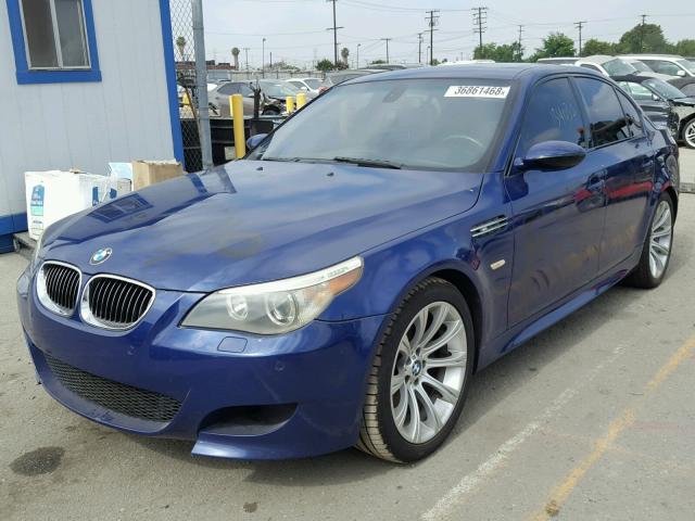 WBSNB93526B581731 - 2006 BMW M5 BLUE photo 2