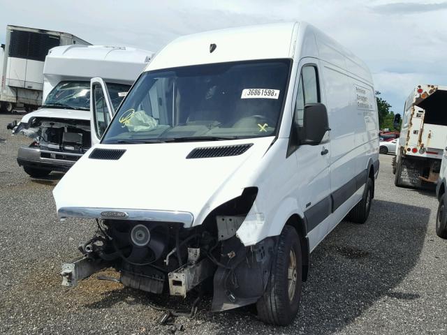 WDYPE845985315001 - 2008 FREIGHTLINER SPRINTER WHITE photo 2