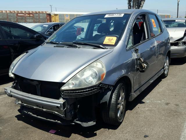 JHMGD38677S067513 - 2007 HONDA FIT S GRAY photo 2