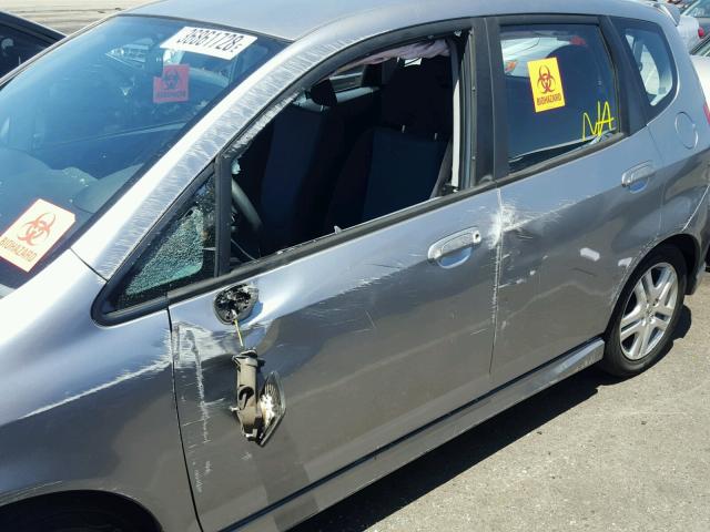 JHMGD38677S067513 - 2007 HONDA FIT S 灰色 照片 9