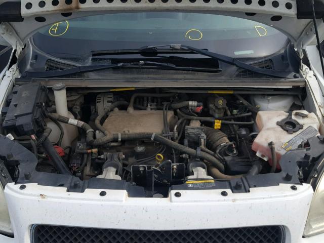 1GNDV33L15D184172 - 2005 CHEVROLET UPLANDER L თეთრი ფოტო 7