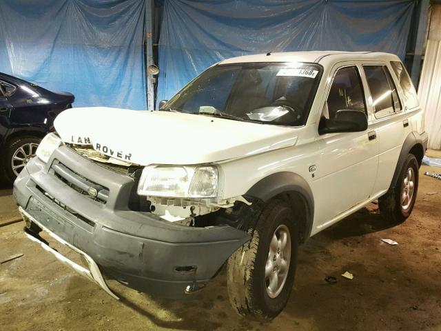 SALNM22272A361879 - 2002 LAND ROVER FREELANDER WHITE photo 2