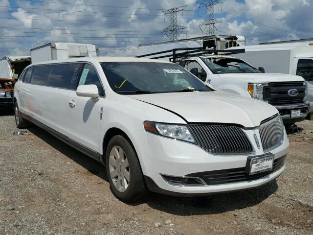 2L1MJ5LK2DBL58131 - 2013 LINCOLN MKT WHITE photo 1