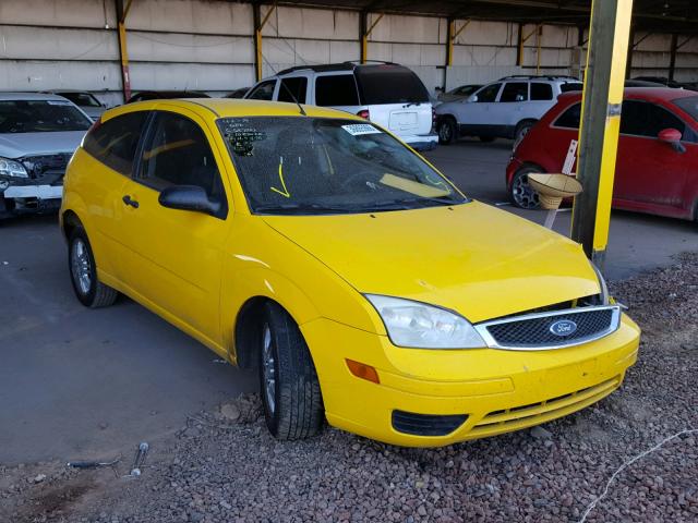 1FAFP31N96W165476 - 2006 FORD FOCUS ZX3 YELLOW photo 1
