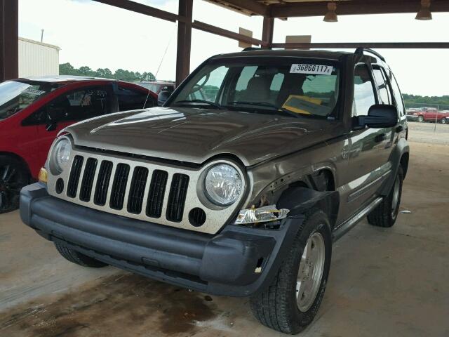 1J4GL48K05W578181 - 2005 JEEP LIBERTY SP BEIGE photo 2