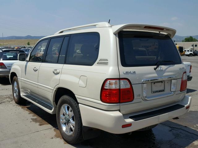 JTJHT00W033525199 - 2003 LEXUS LX 470 WHITE photo 3