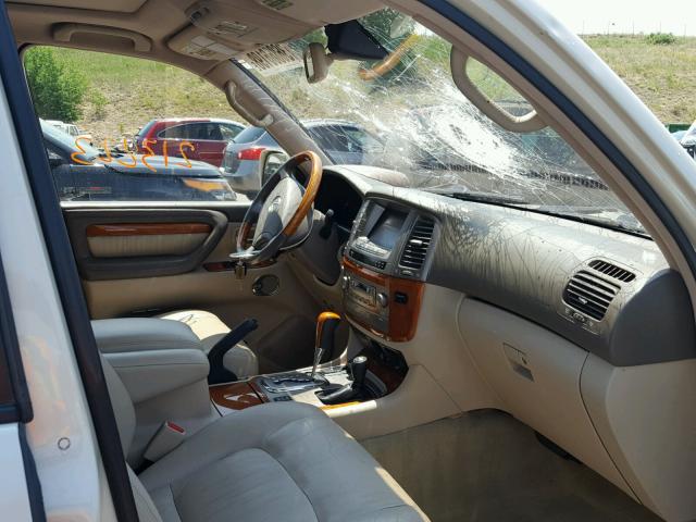 JTJHT00W033525199 - 2003 LEXUS LX 470 WHITE photo 5