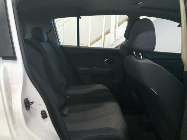 3N1BC13E58L381780 - 2008 NISSAN VERSA S WHITE photo 6