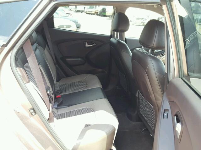 KM8JU3AC6BU243628 - 2011 HYUNDAI TUCSON TAN photo 6