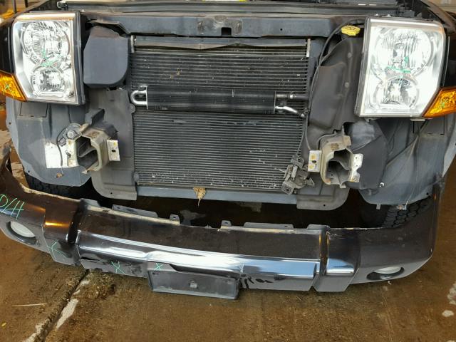 1J8HG48KX8C221748 - 2008 JEEP COMMANDER BLACK photo 9