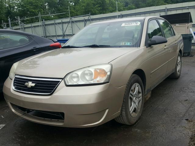 1G1ZS58NX8F118735 - 2008 CHEVROLET MALIBU LS GOLD photo 2