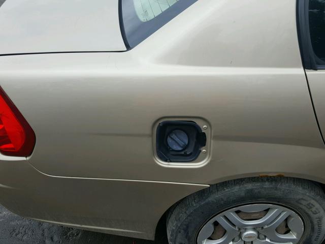 1G1ZS58NX8F118735 - 2008 CHEVROLET MALIBU LS GOLD photo 9