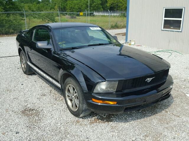 1ZVFT80N755166101 - 2005 FORD MUSTANG BLACK photo 1