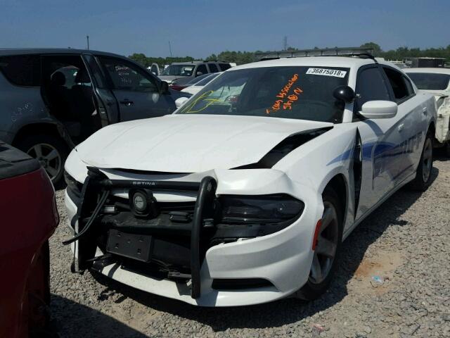 2C3CDXAT2FH902127 - 2015 DODGE CHARGER PO WHITE photo 2