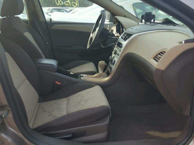 1G1ZA5EUXBF176902 - 2011 CHEVROLET MALIBU LS ნაცრისფერი ფოტო 5