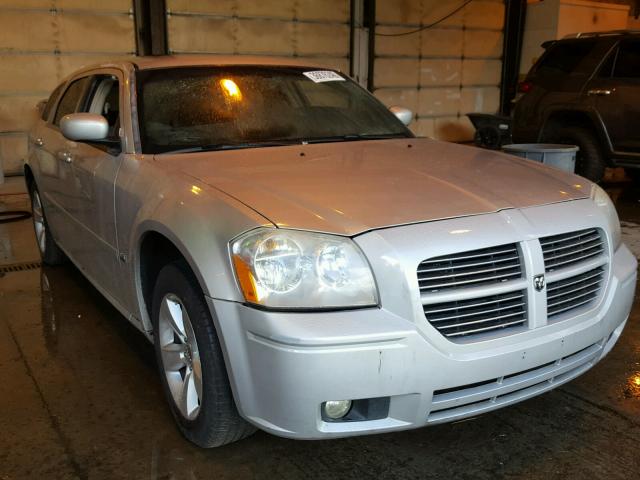 2D4FV47V97H645825 - 2007 DODGE MAGNUM SXT SILVER photo 1