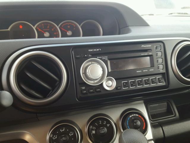 JTLZE4FE8B1139345 - 2011 TOYOTA SCION XB Gold Foto 9