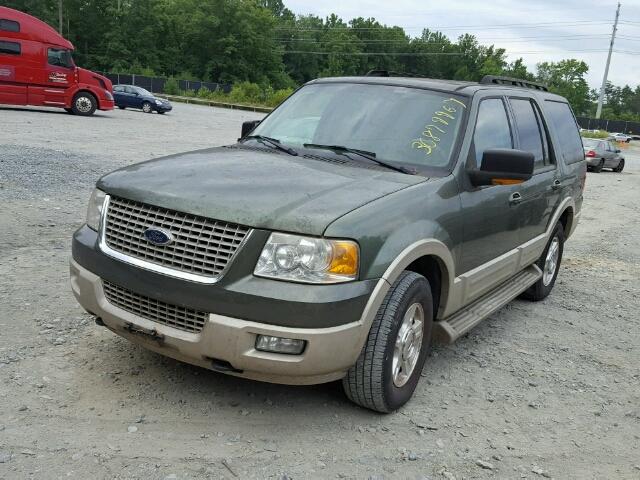 1FMFU18555LA39642 - 2005 FORD EXPEDITION GREEN photo 2