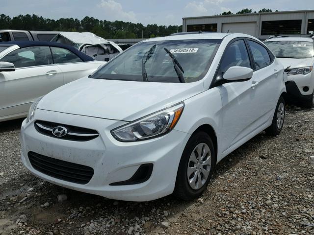 KMHCT4AE6GU092154 - 2016 HYUNDAI ACCENT SE WHITE photo 2