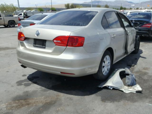 3VW2K7AJ1EM270276 - 2014 VOLKSWAGEN JETTA BASE 棕色 照片 4