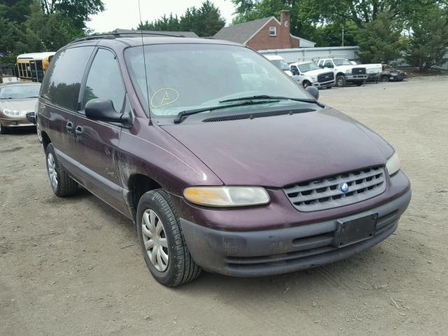 2P4GP45GXWR678059 - 1998 PLYMOUTH VOYAGER SE BURGUNDY photo 1
