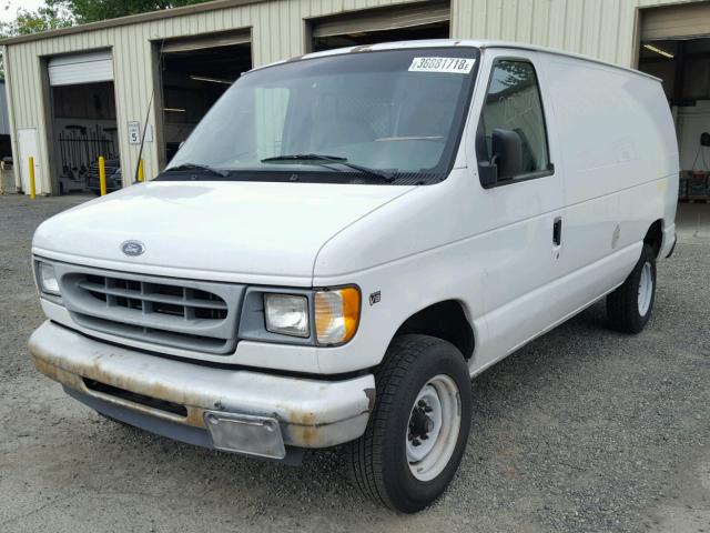 1FTNE24L22HA67291 - 2002 FORD ECONOLINE WHITE photo 2