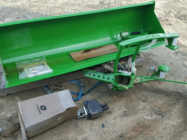 1P0D170XAHX006677 - 2017 JOHN DEERE LOADER GREEN photo 5