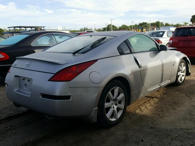 JN1AZ34D05M601100 - 2005 NISSAN 350Z COUPE SILVER photo 4