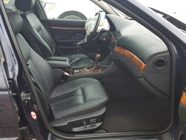 WBADT63411CF10240 - 2001 BMW 530 I AUTO BLUE photo 5