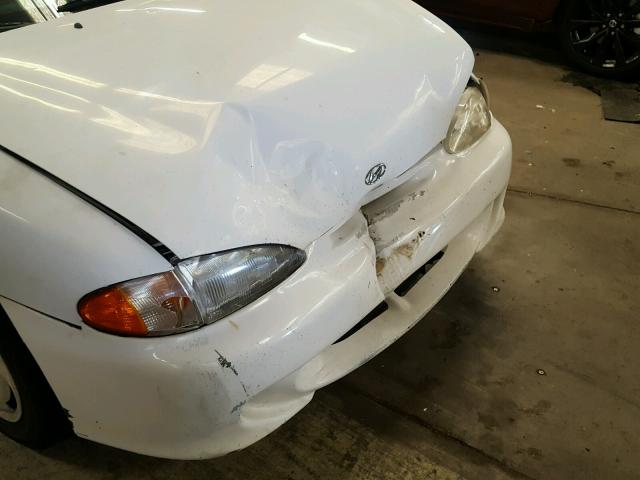 KMHVD14N4TU187838 - 1996 HYUNDAI ACCENT BAS WHITE photo 9