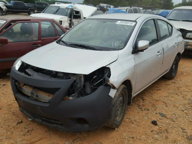 3N1CN7AP6FL827406 - 2015 NISSAN VERSA S/S SILVER photo 2