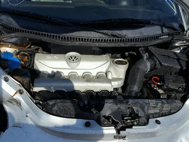 3VWPW31C18M512766 - 2008 VOLKSWAGEN NEW BEETLE 银色 照片 7