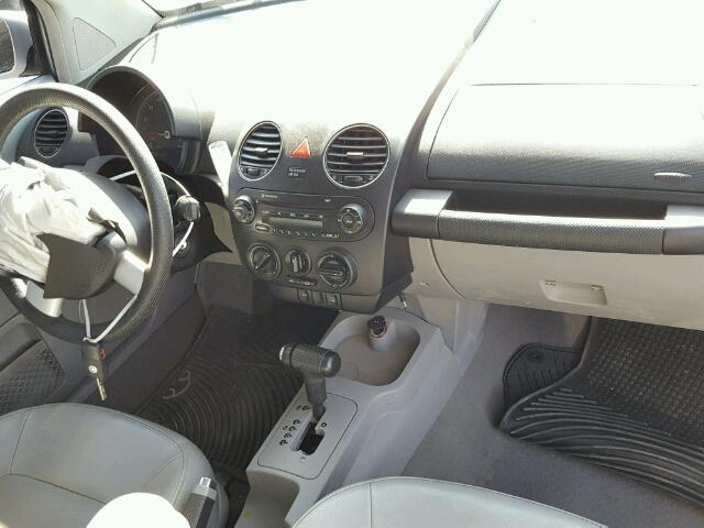 3VWPW31C18M512766 - 2008 VOLKSWAGEN NEW BEETLE 银色 照片 9