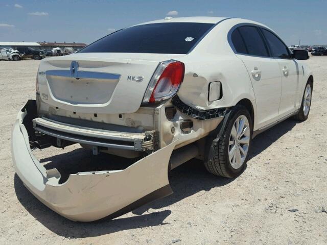 1LNHM93R69G605873 - 2009 LINCOLN MKS WHITE photo 4