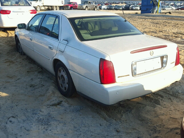 1G6KE54Y01U126895 - 2001 CADILLAC DEVILLE DH WHITE photo 3