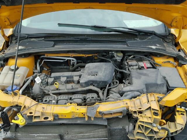 1FAHP3N21CL110204 - 2012 FORD FOCUS TITA YELLOW photo 7