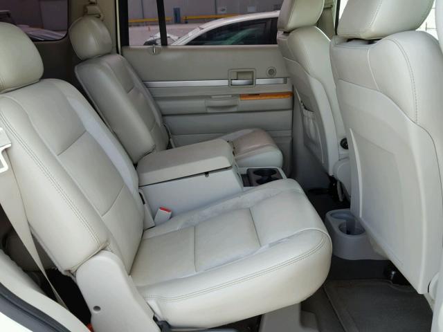 1A8HX582X8F122058 - 2008 CHRYSLER ASPEN LIMI WHITE photo 6