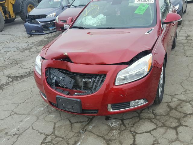 2G4GR5ER8D9154861 - 2013 BUICK REGAL RED photo 9