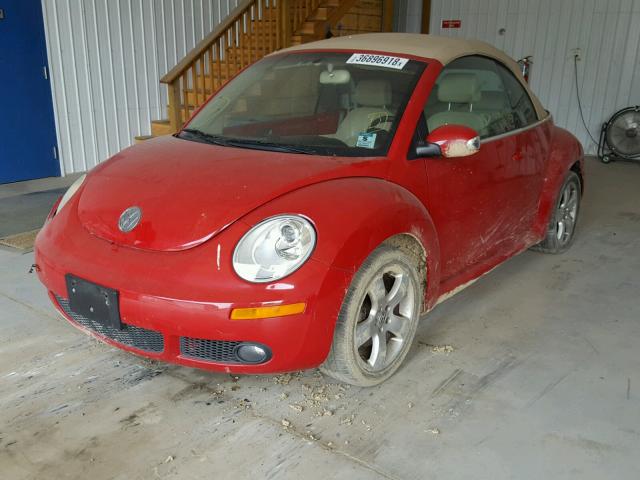 3VWSF31Y36M328948 - 2006 VOLKSWAGEN NEW BEETLE RED photo 2