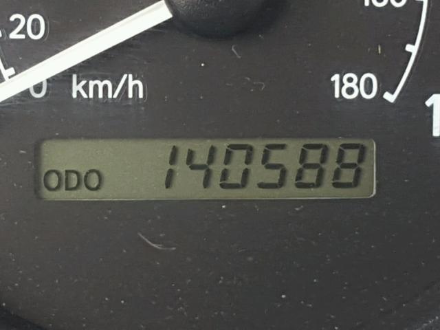 1Y1SK5486WZ412827 - 1998 CHEVROLET GEO PRIZM 黑色 照片 8