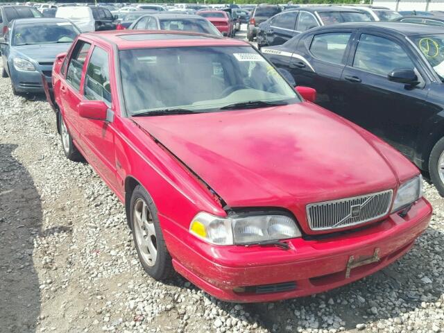 YV1LS5371W2539683 - 1998 VOLVO S70 T5 TUR RED photo 1